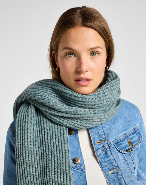 Lee Women's Ribbed Knitted Scarf in Muted Sage